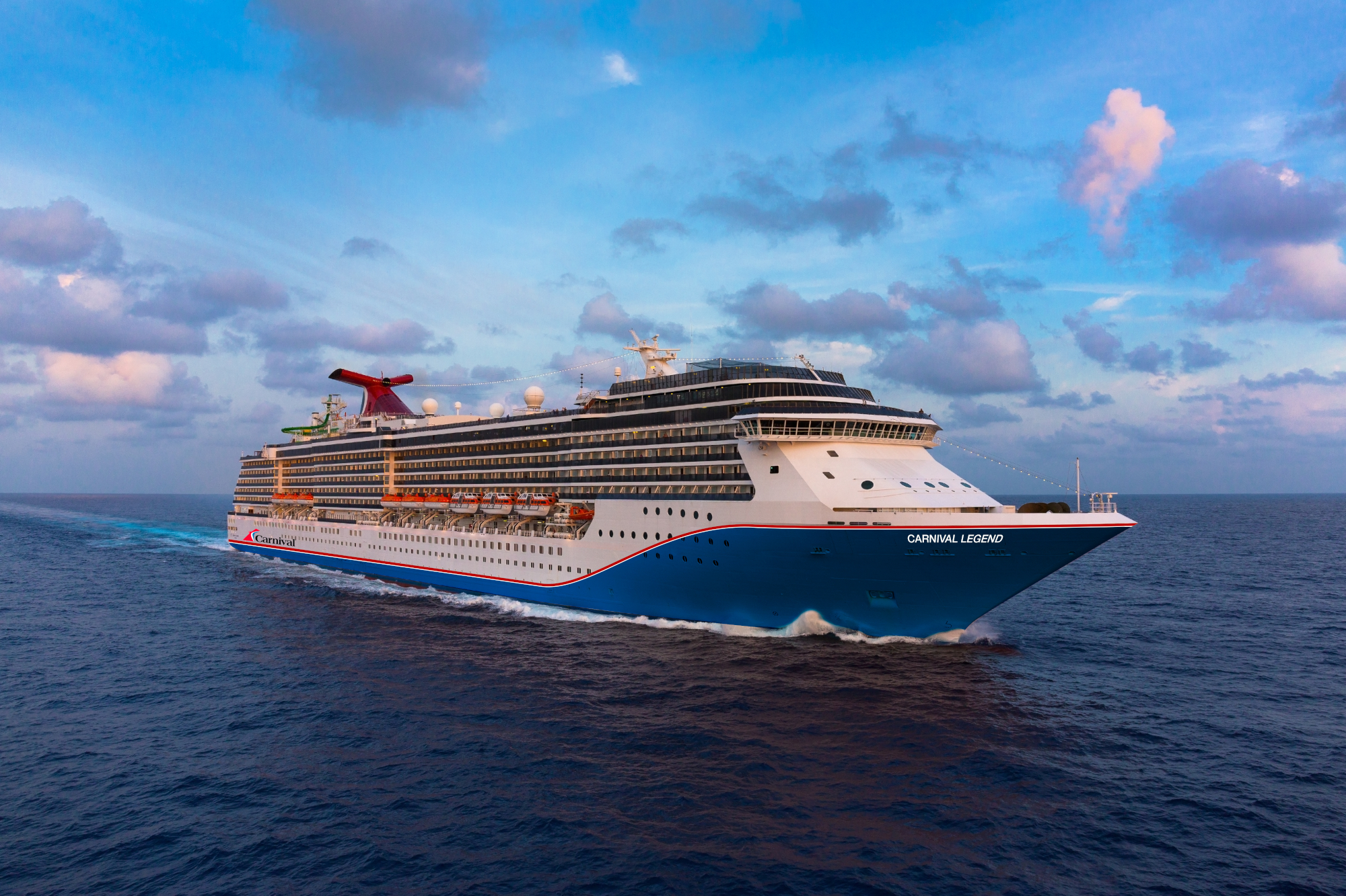 MyCruise Carnival Legend Offentlige-arealer Luftfoto3